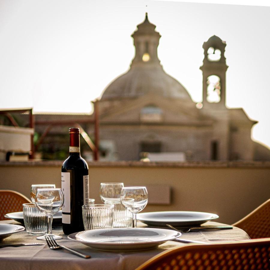 Апартаменты Raffaello Terrace - Near Piazza Navona Рим Экстерьер фото