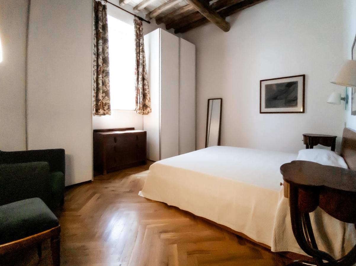 Апартаменты Raffaello Terrace - Near Piazza Navona Рим Экстерьер фото